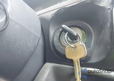 2000 Toyota Tacoma Prerunner from USA, damaged, VIN 4TASM92N3YZ682529